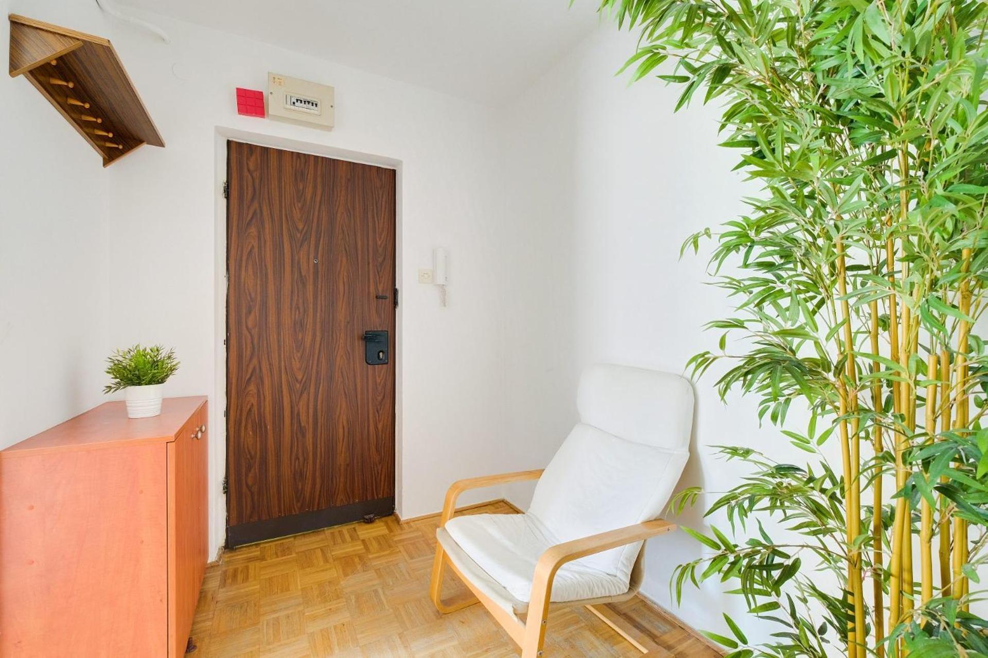 Spacious Apartment In Green Location Warsaw Exterior photo
