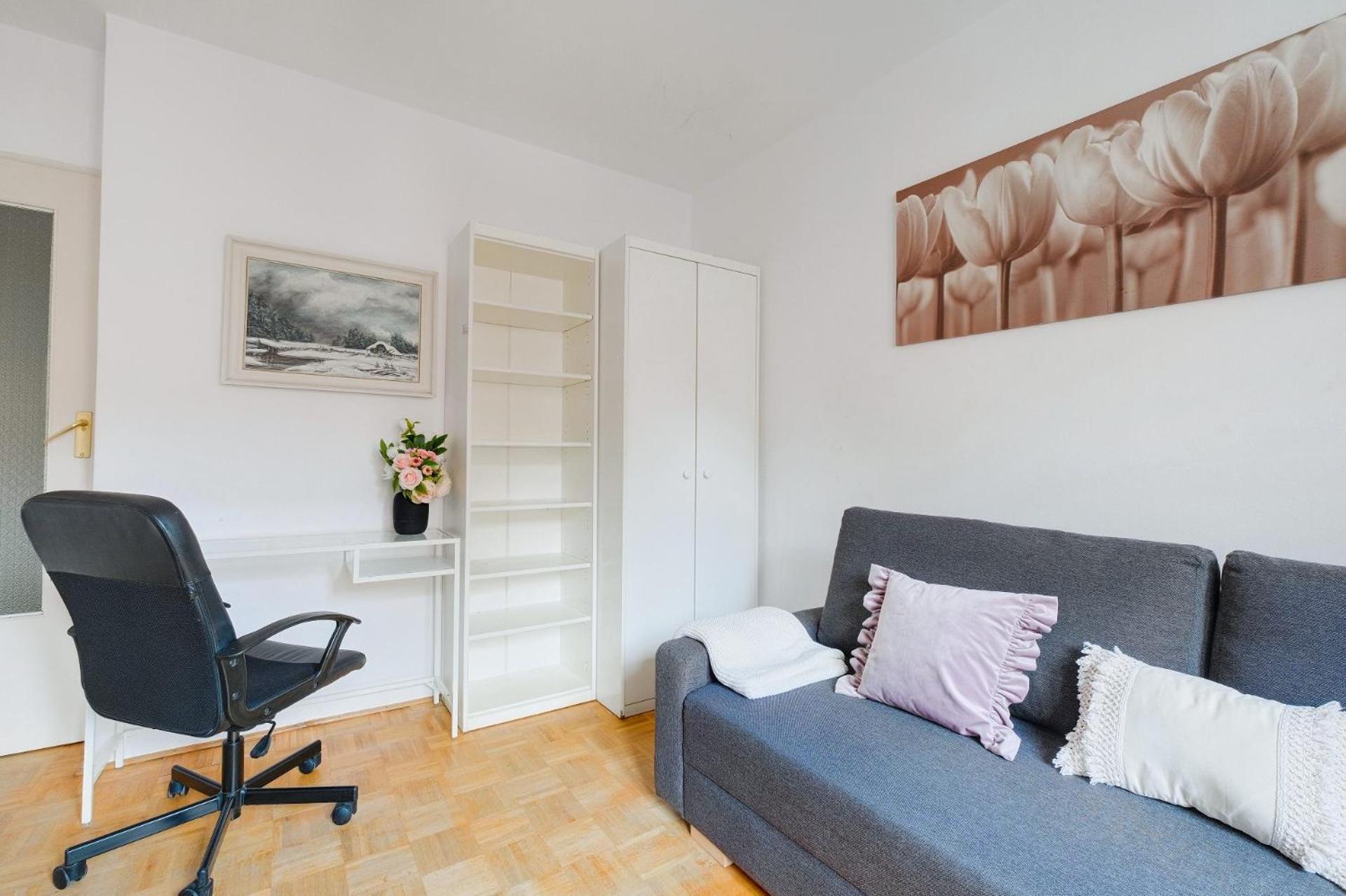 Spacious Apartment In Green Location Warsaw Exterior photo